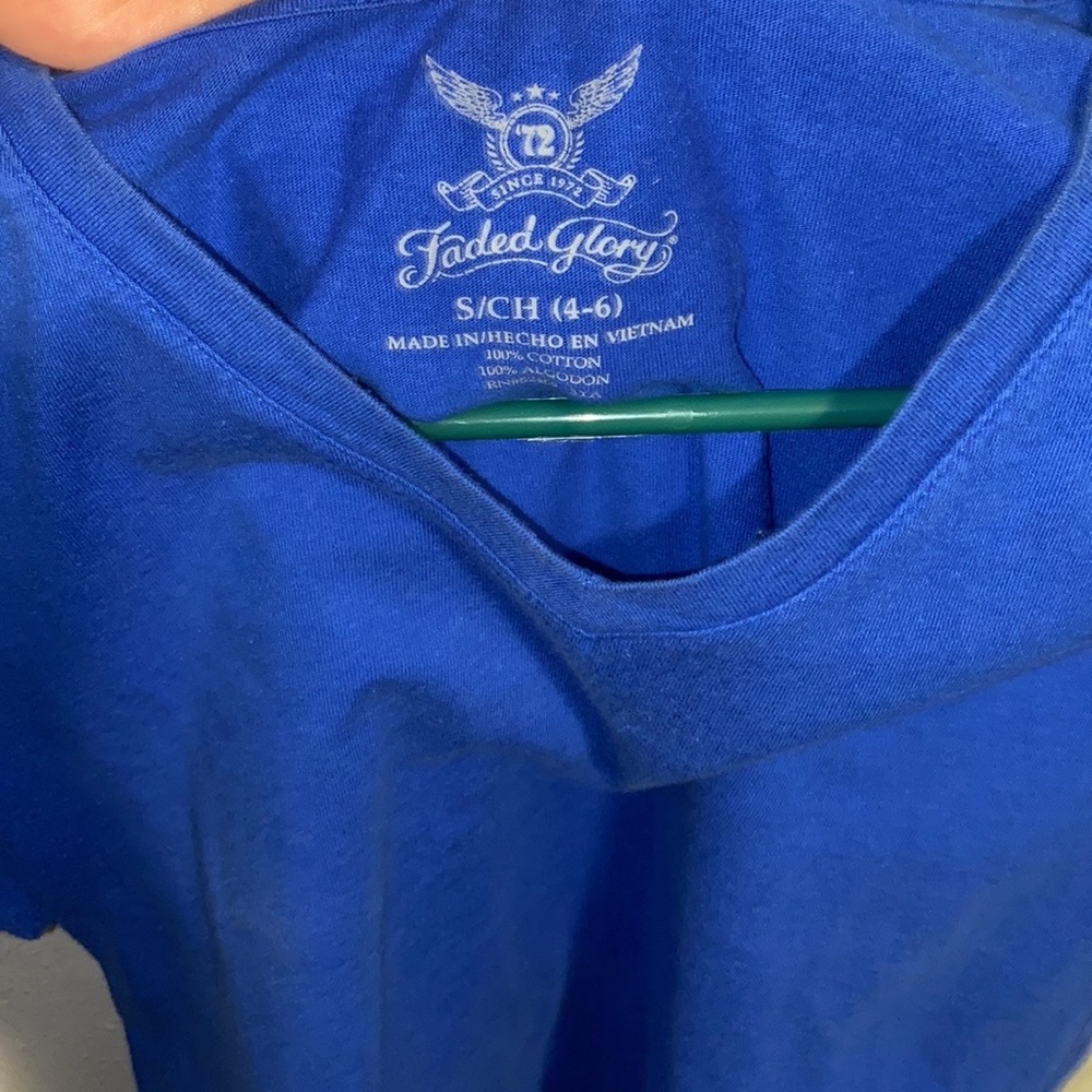 Faded Glory v neck